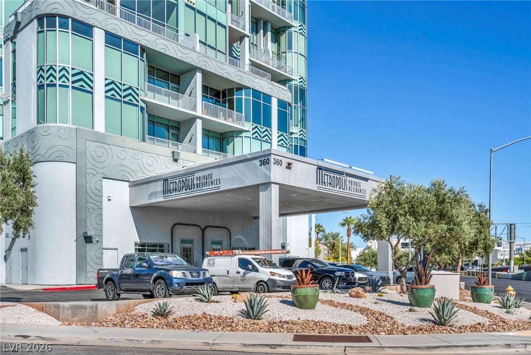 360 E Desert Inn Road 509