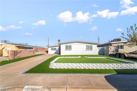 Photo of 1540 Palm Street, Henderson, NV 89011 (MLS # 2756218)