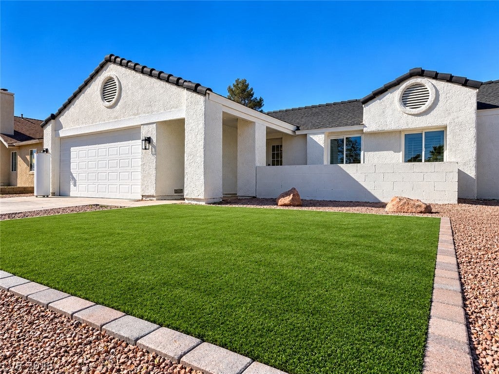 7157 Sixshooter Drive