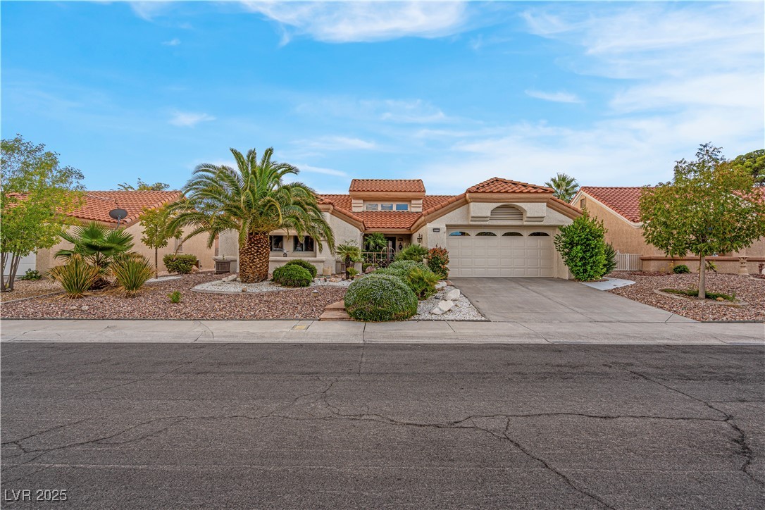 8909 Meadowood Drive