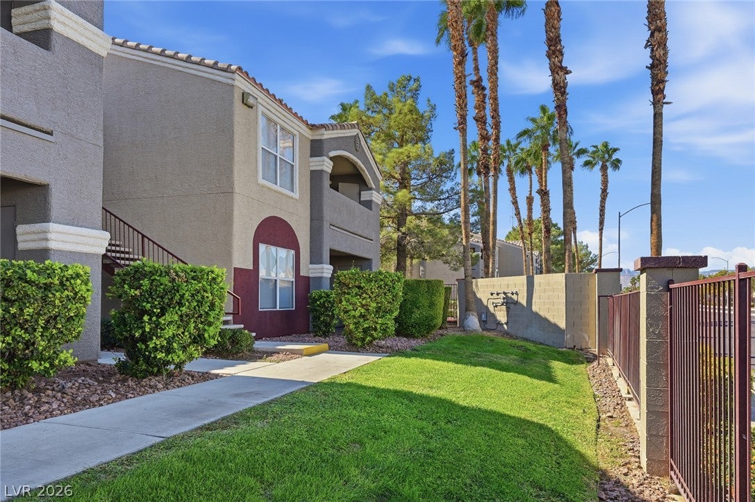 5055 W Hacienda Avenue 1220