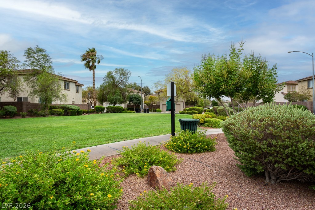 1236 La Ballena Trail