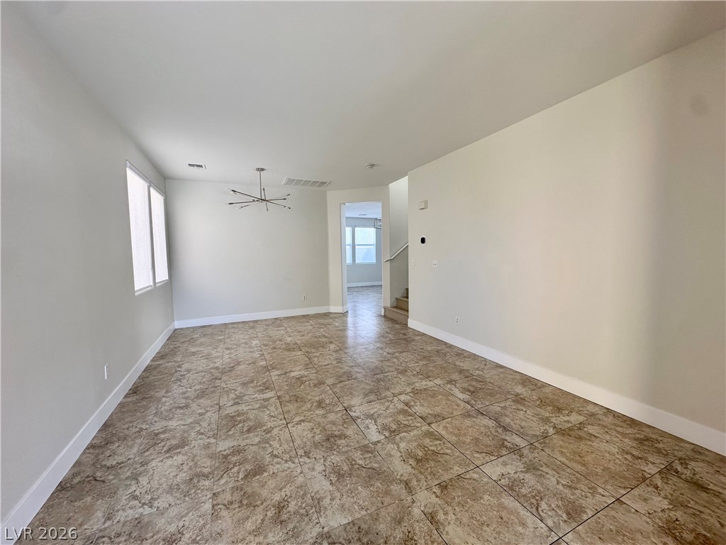 5352 Magnolia Crossing Street