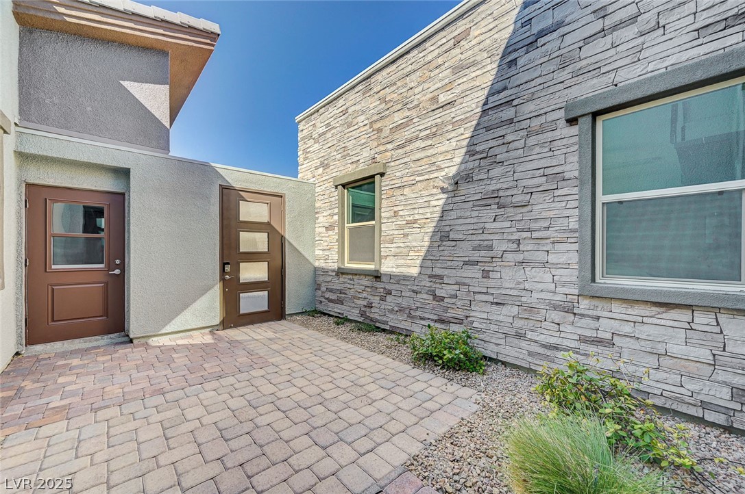 6184 Willow Rock Street