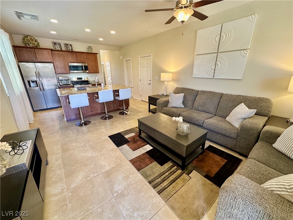 2707 Chinaberry Hill Street, Laughlin, Nevada image 4