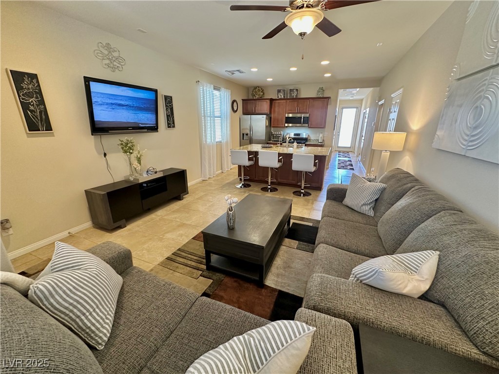 2707 Chinaberry Hill Street, Laughlin, Nevada image 6
