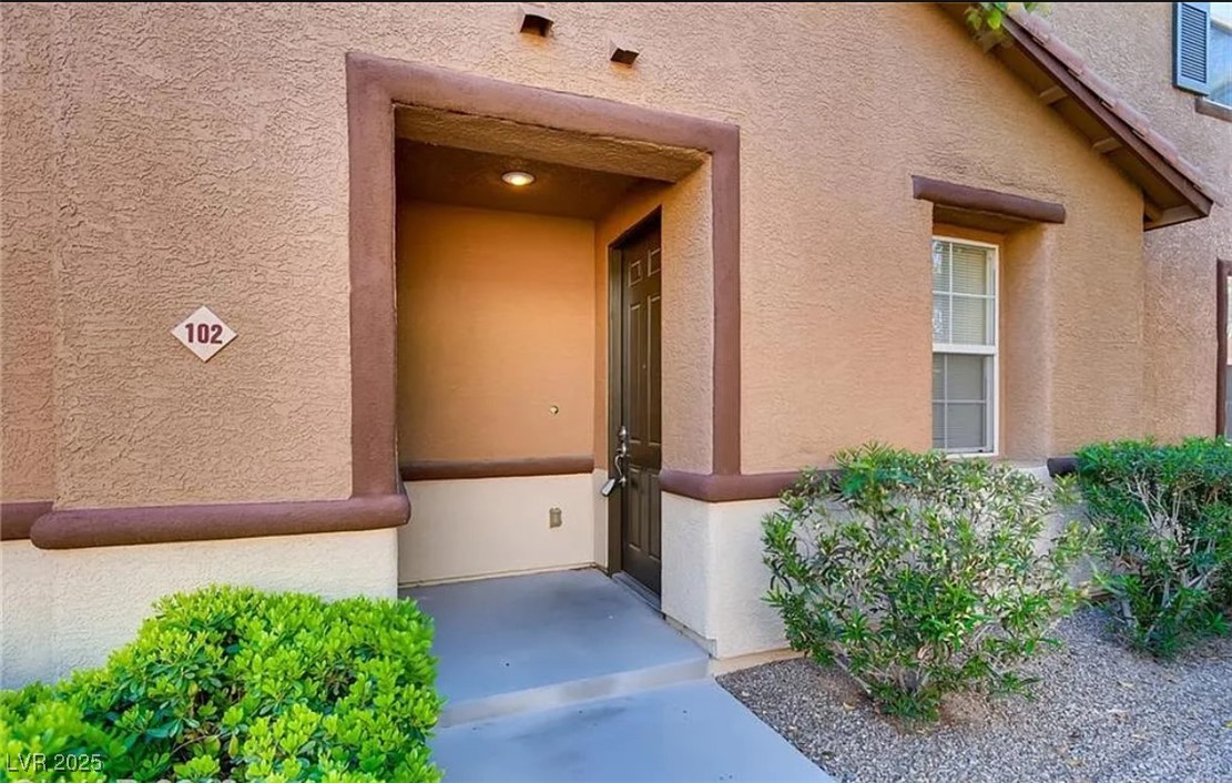 9115 Canoga Canyon Court 102
