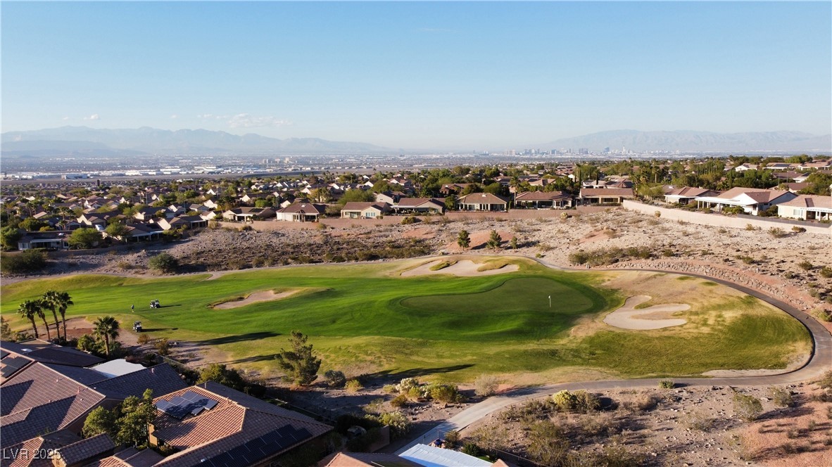 2882 Olivia Heights Avenue