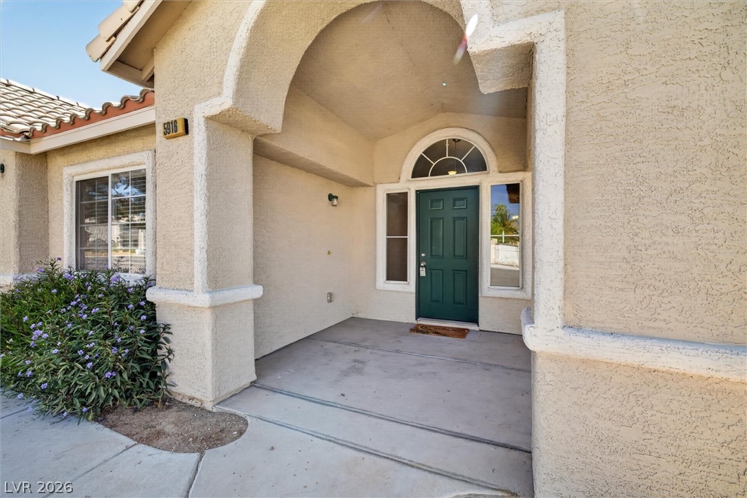5916 Ivy Trellis Street