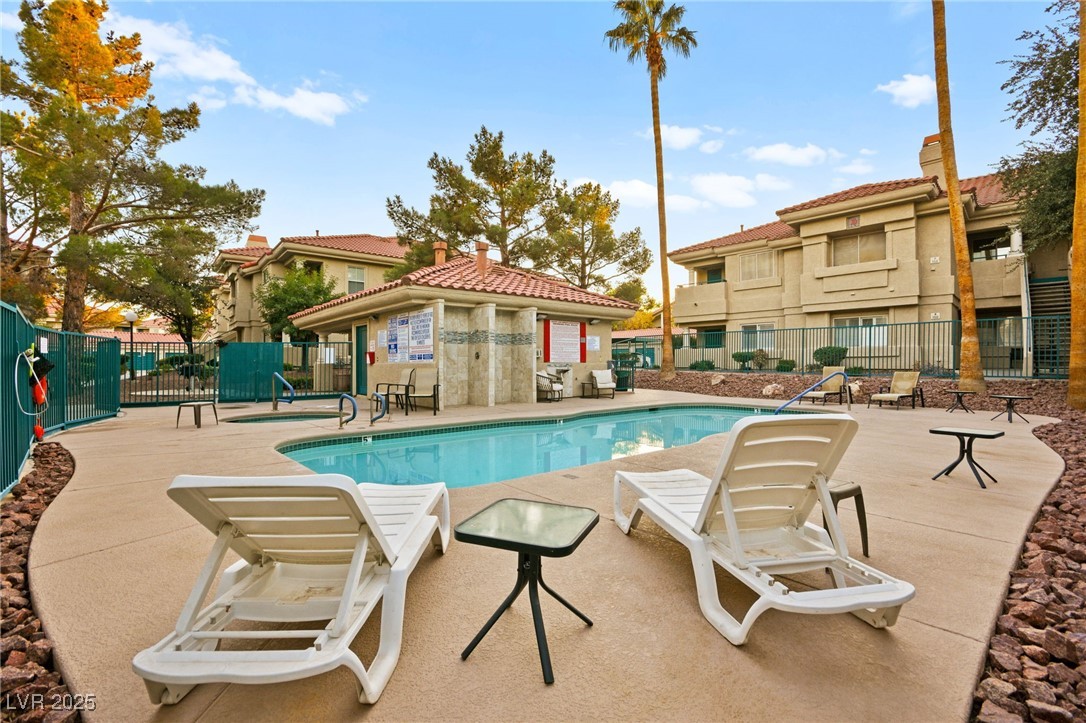 354 Sunward Drive, Henderson, Nevada image 35