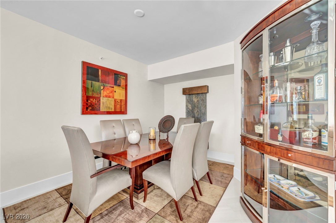 2777 Paradise Road 2304