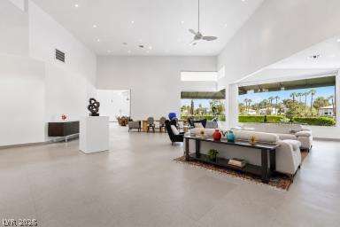 65 W Ventana Canyon Drive