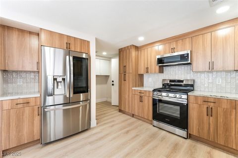 2432 Ginger Lily Lane Las Vegas NV 89134