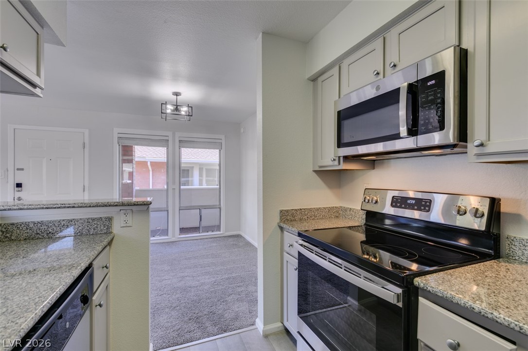 714 Oakmont Avenue 1104