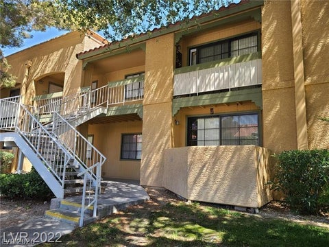 Condo For Rent - 5122 S Jones Boulevard #104<br/> Las Vegas, NV 89118