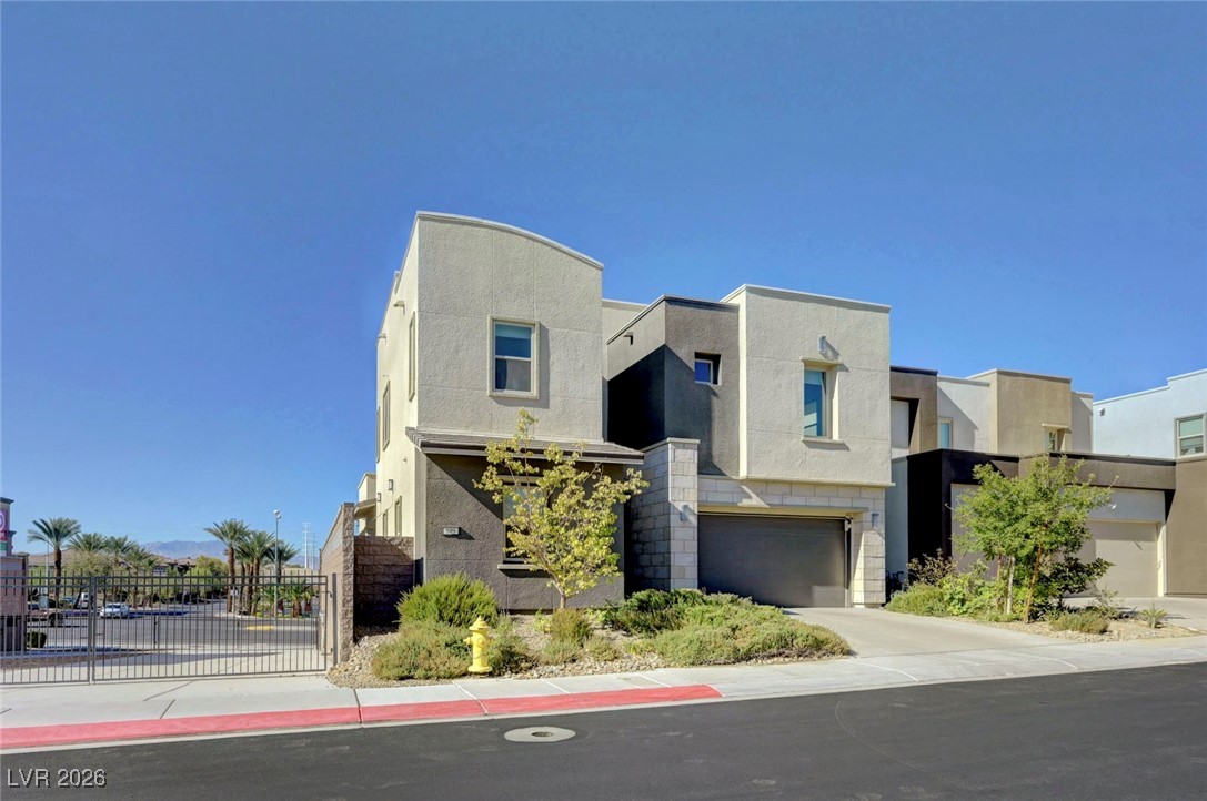 699 Glowing Horizon Street