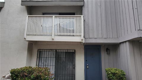 Townhouse For Sale - 638 Brookway Lane<br/> Las Vegas, NV 89169