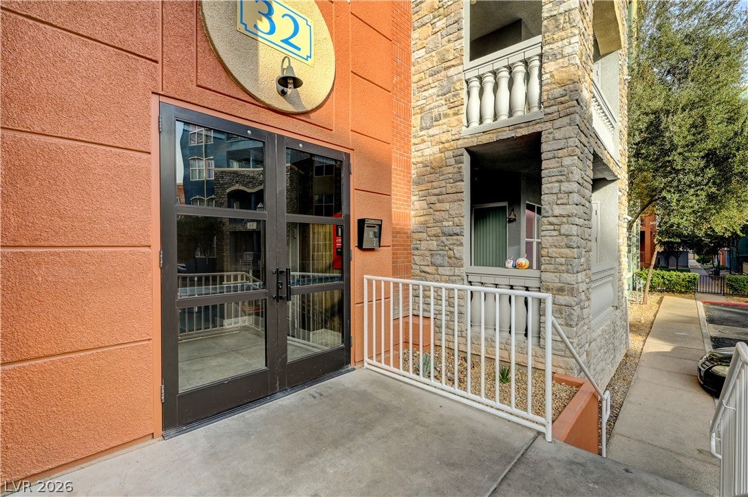 32 E Serene Avenue 407