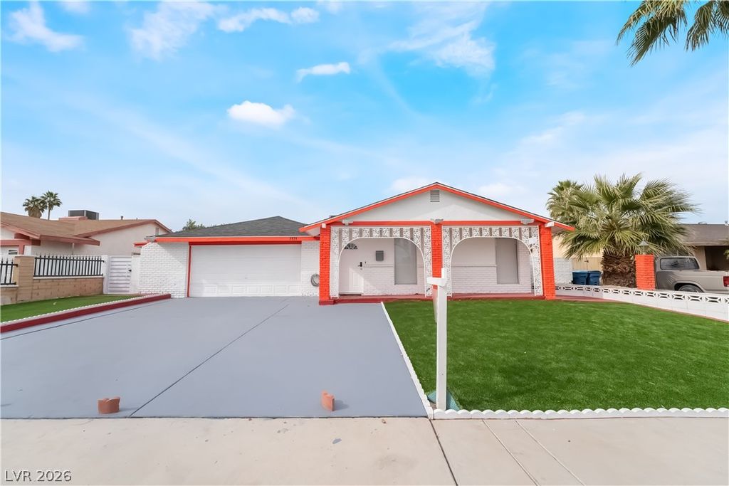Photo of 5375 Chestnut Street, Las Vegas, NV 89119 (MLS # 2756336)