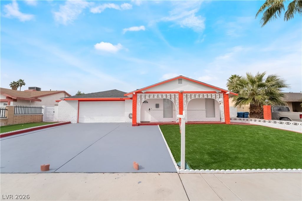 Photo of 5375 Chestnut Street, Las Vegas, NV 89119 (MLS # 2756336)