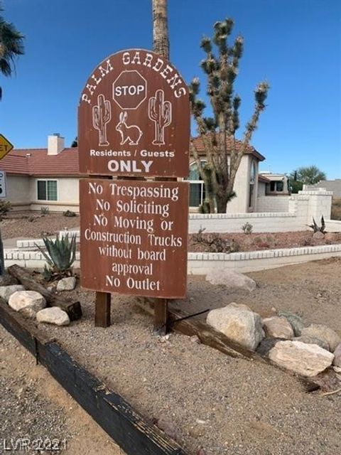 Townhouse For Sale - 110 Fig Leaf Place<br/> Palm Gardens, NV 89039