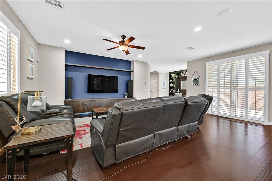10095 Mallee Point Street