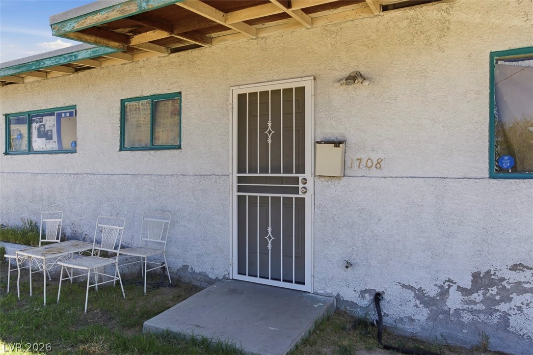 1708 Ferrell Street