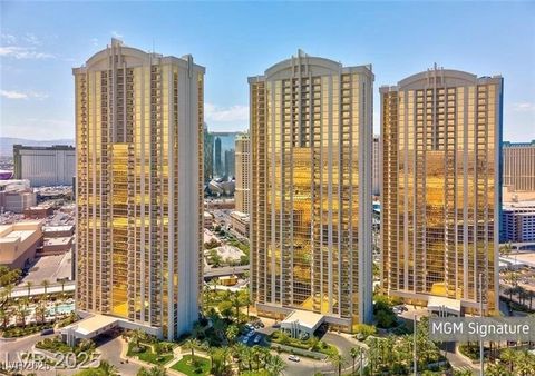 Photo of 135 E Harmon Avenue #25707, Las Vegas, NV 89109 (MLS # 2733134)