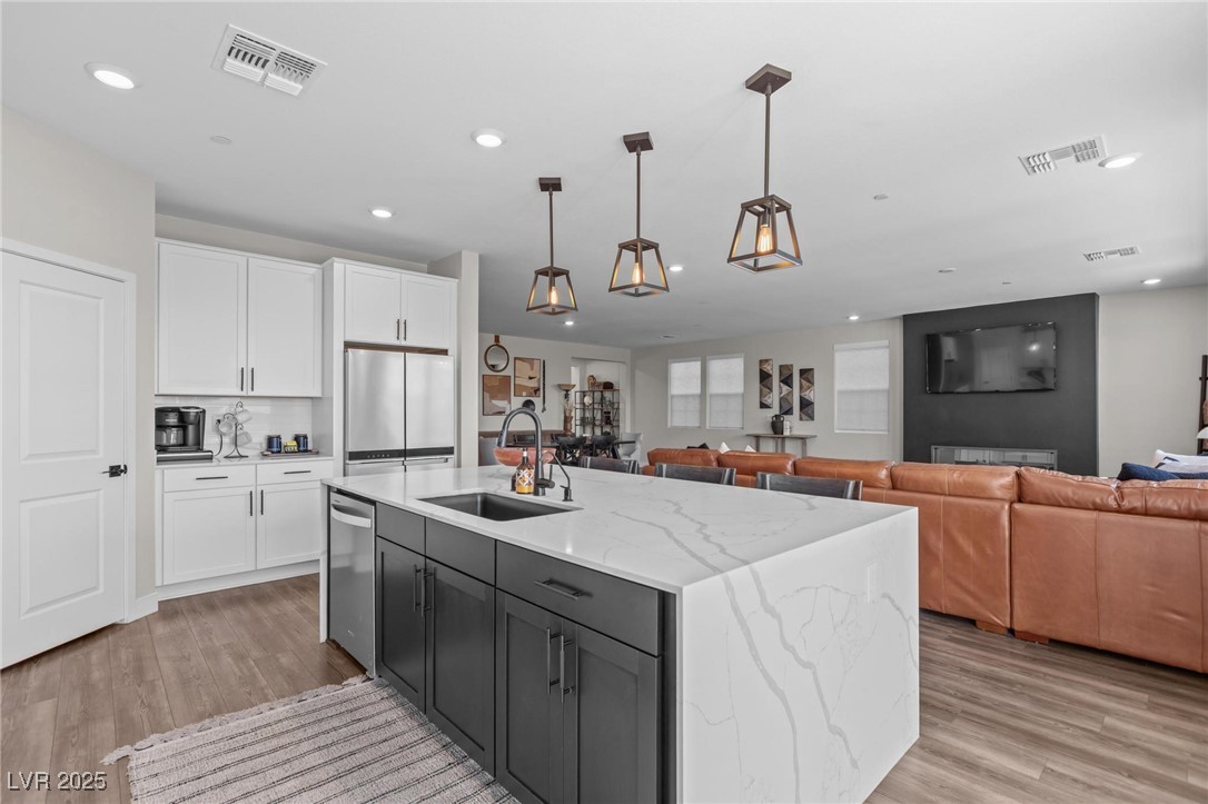 2661 Cava Tirreni Street