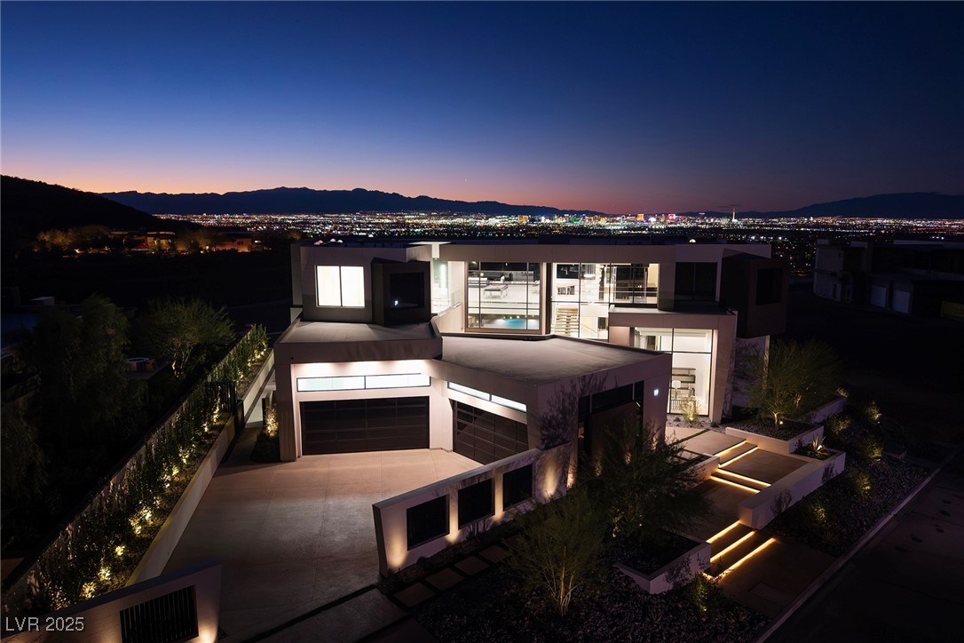 19 Boulderback Drive