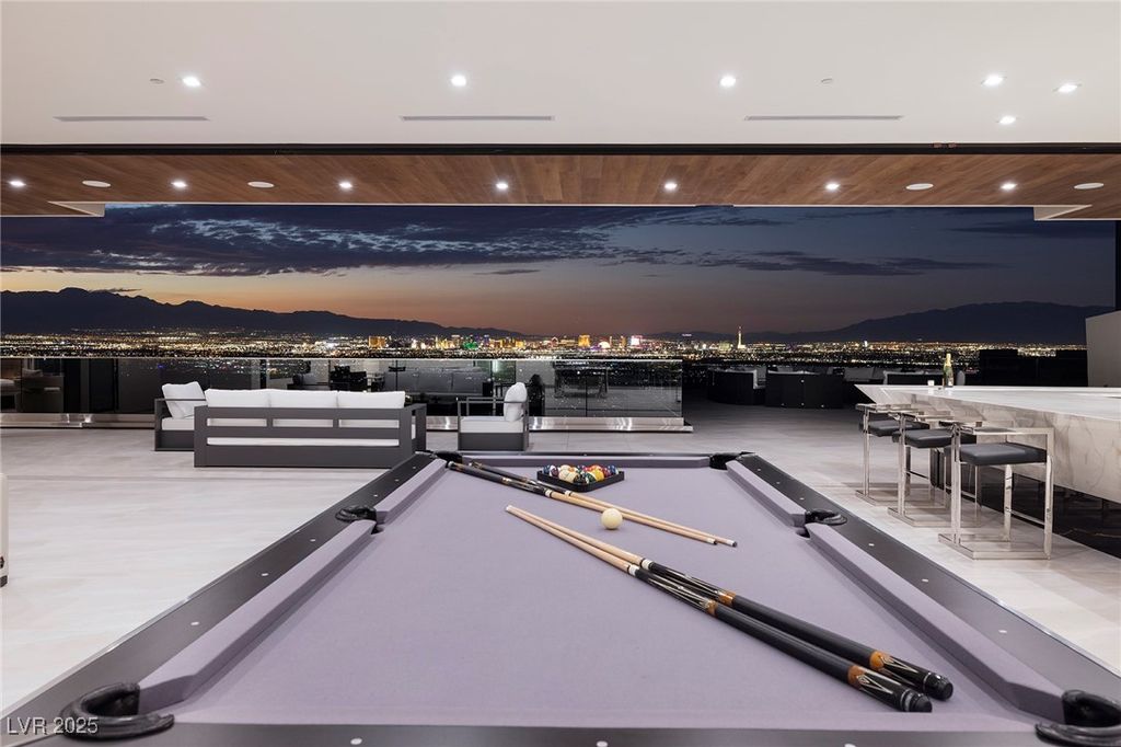 Photo of 19 Boulderback Drive, Henderson, NV 89012 (MLS # 2732743)