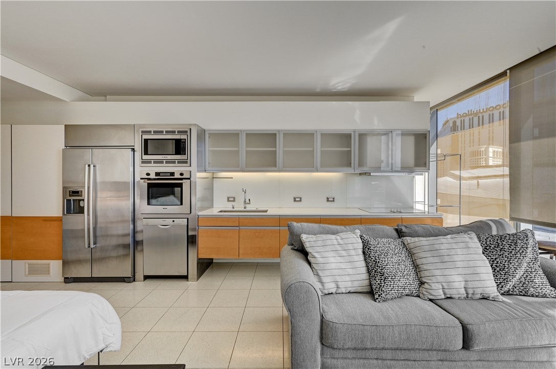 3722 Las Vegas Boulevard 303