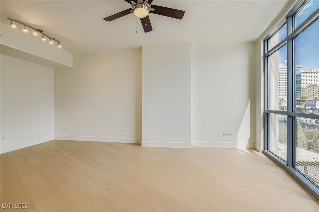 200 W Sahara Avenue 204