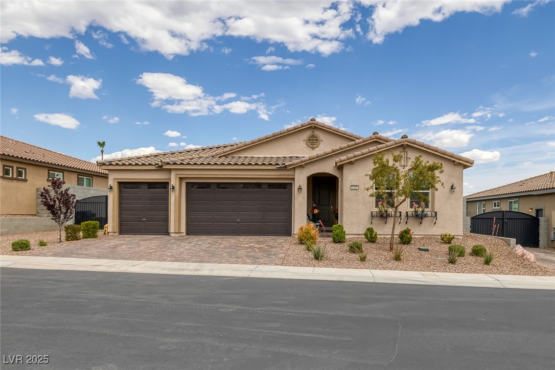 1401 Cattail Falls Street, Boulder City, Nevada image 2