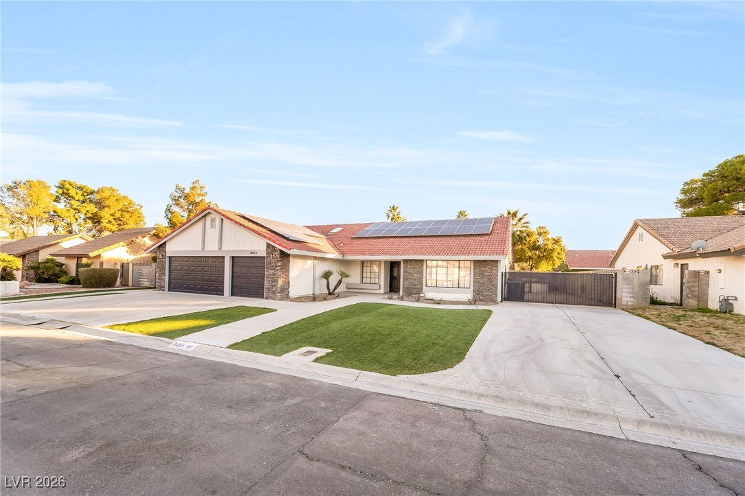 6465 Scotch Pine Circle