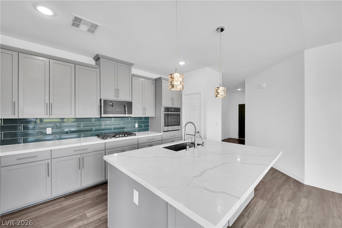 2555 Hampton Road 10304