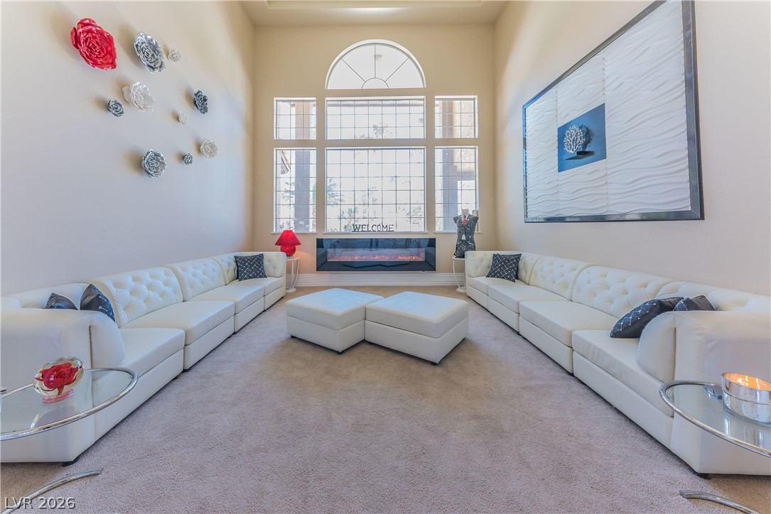 2220 Diamond Bar Drive