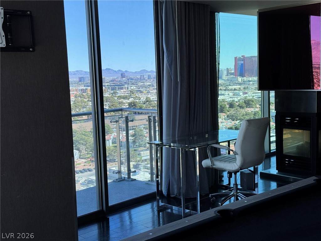 4381 W Flamingo Road 1801
