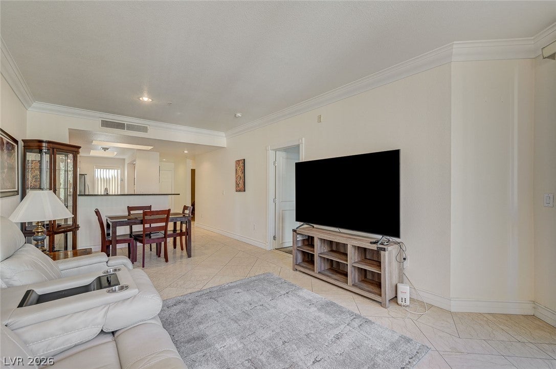 260 E Flamingo Road 304