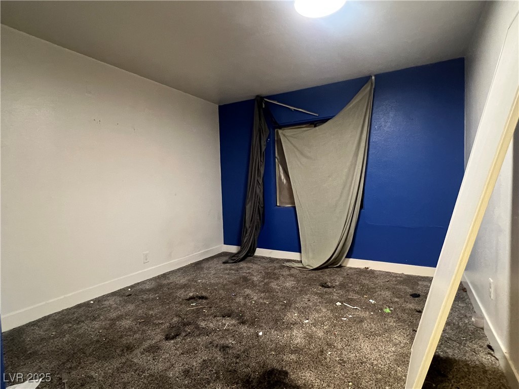 Las Vegas, Nevada 89104, United States, 4 Bedrooms Bedrooms, ,3 BathroomsBathrooms,Residential,Active,215759