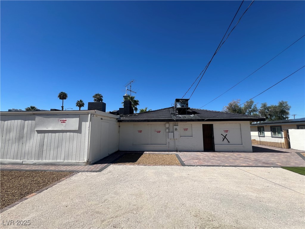 Las Vegas, Nevada 89104, United States, 4 Bedrooms Bedrooms, ,3 BathroomsBathrooms,Residential,Active,215759