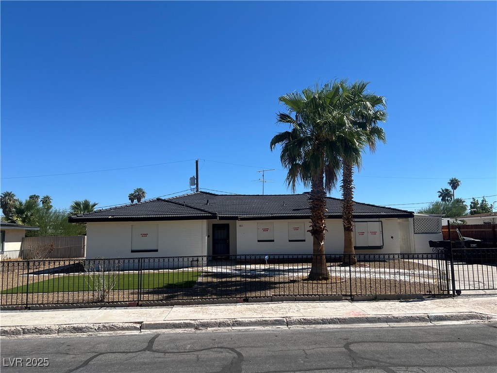 Las Vegas, Nevada 89104, United States, 4 Bedrooms Bedrooms, ,3 BathroomsBathrooms,Residential,Active,215759 Las Vegas, Nevada 89104, United States, 4 Bedrooms Bedrooms, ,3 BathroomsBathrooms,Residential,Active,215759