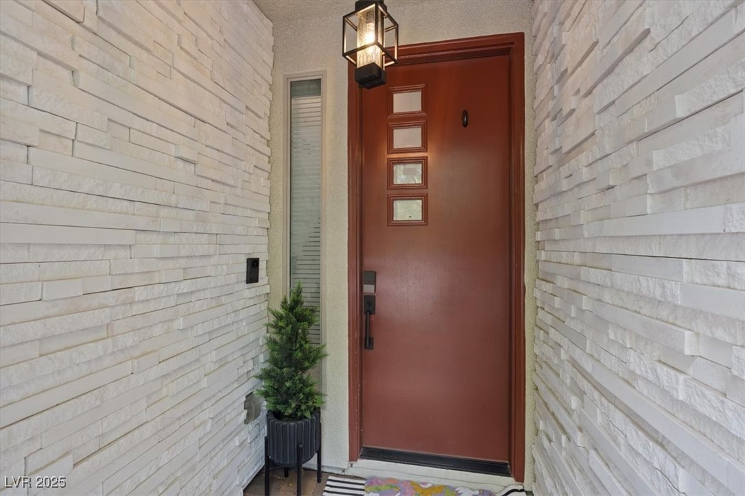 9710 Hiking Avenue, Las Vegas, Nevada image 4