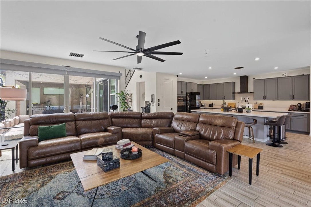 9710 Hiking Avenue, Las Vegas, Nevada image 11