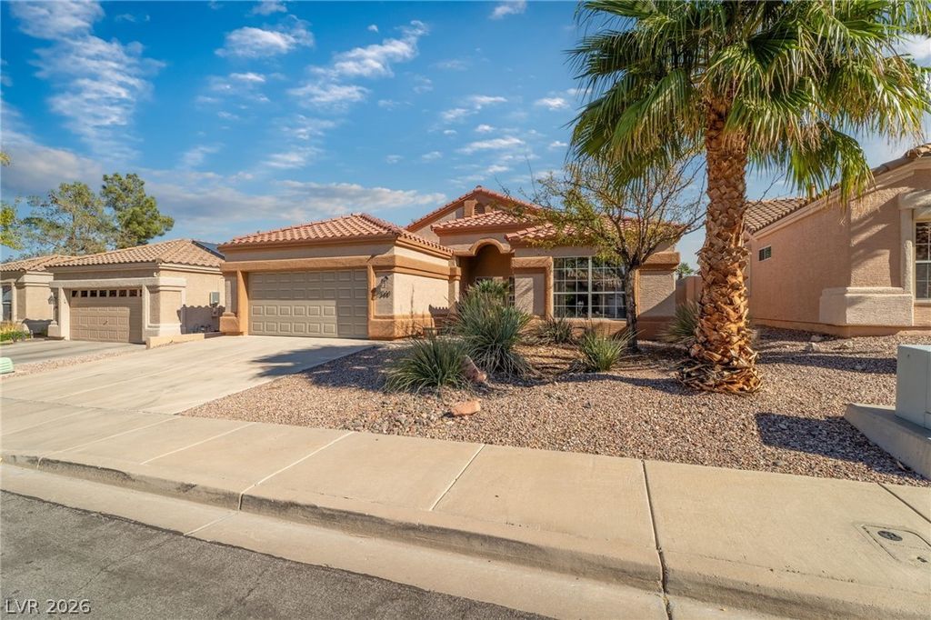 Photo of 344 Lingering Lane, Henderson, NV 89012 (MLS # 2773794)
