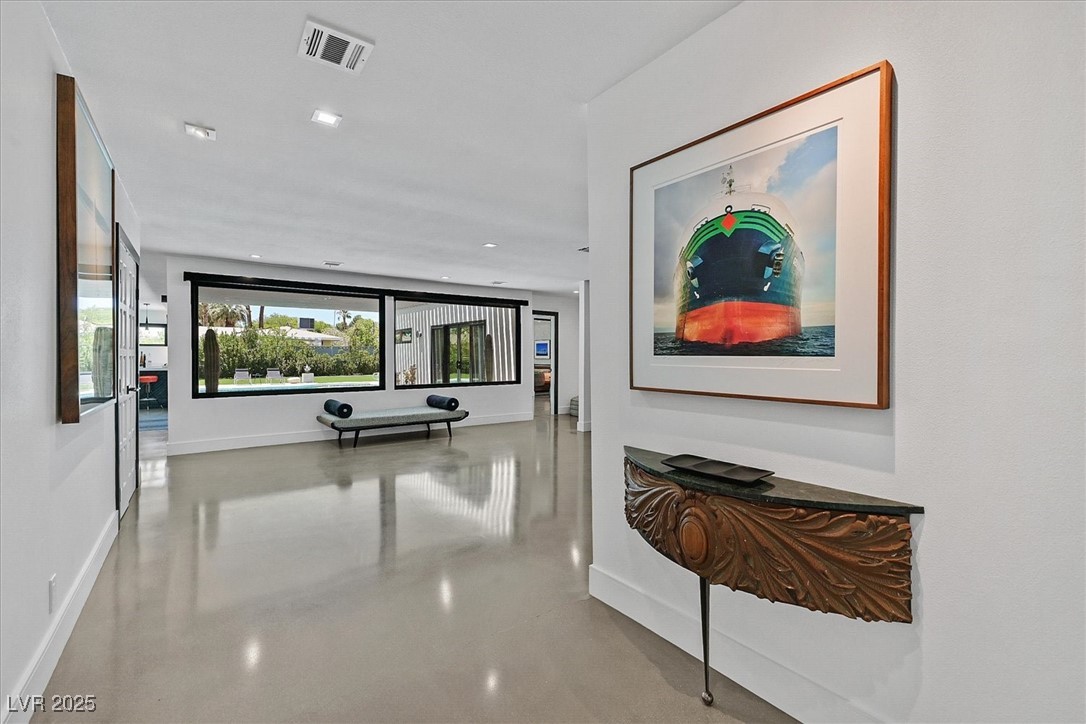Properties 3 324 Park Way East