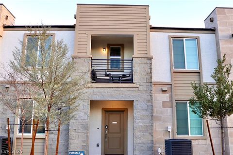 Photo of 909 Kyanite Lane, Henderson, NV 89011 (MLS # 2756355)