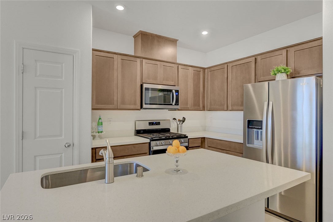 909 Kyanite Lane