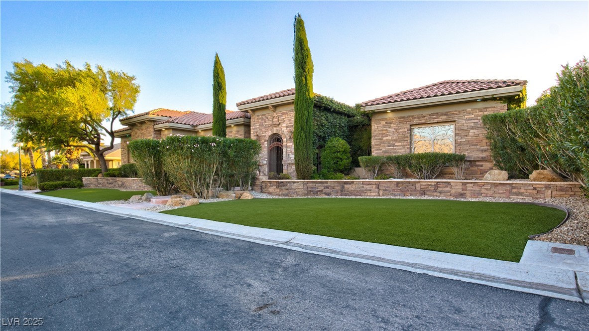 6120 Kings Brook Court