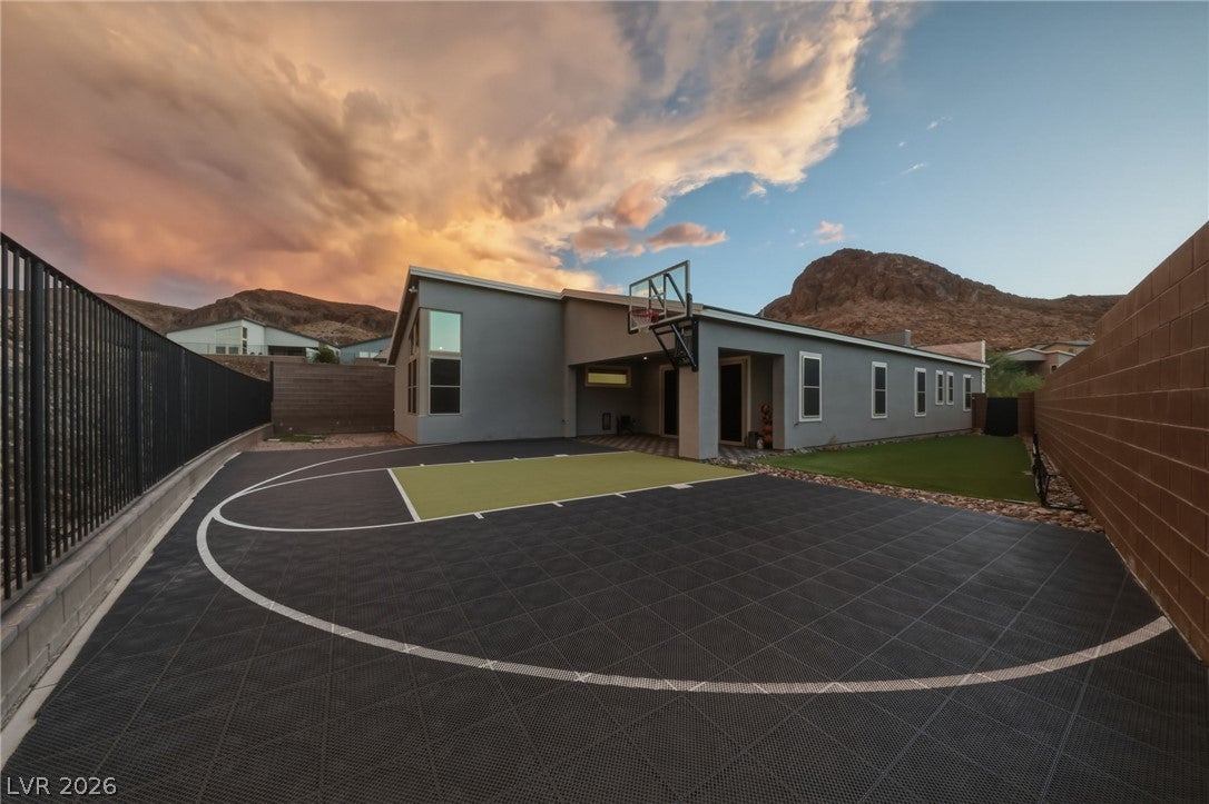 1944 Regal Bluff Drive